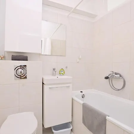 Apartment Przytulny 3city Z Balkonem W Gdyni By Renters